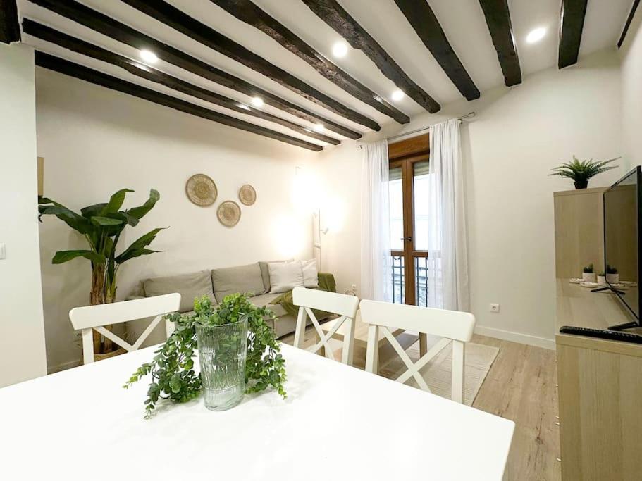 Apartamento De Diseno En Laredo Centro Bagian luar foto