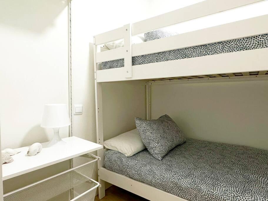 Apartamento De Diseno En Laredo Centro Bagian luar foto