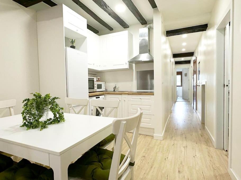 Apartamento De Diseno En Laredo Centro Bagian luar foto