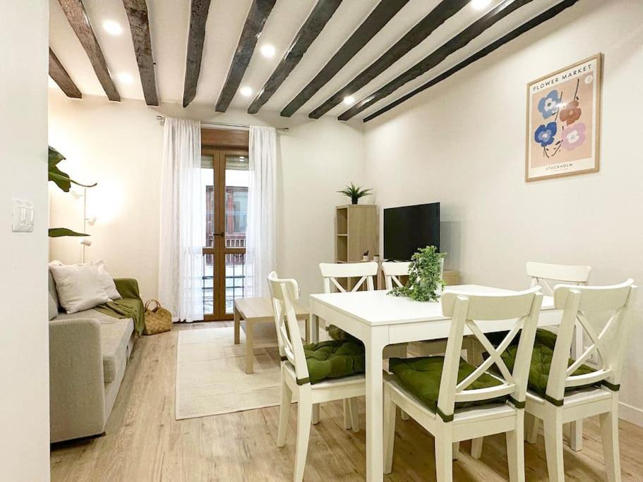 Apartamento De Diseno En Laredo Centro Bagian luar foto