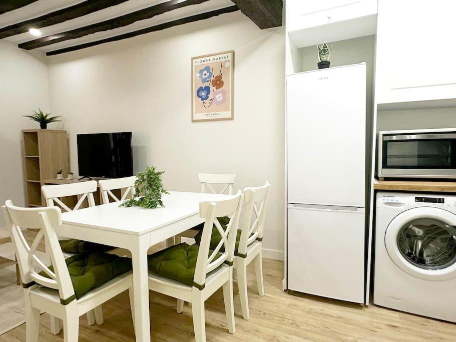 Apartamento De Diseno En Laredo Centro Bagian luar foto